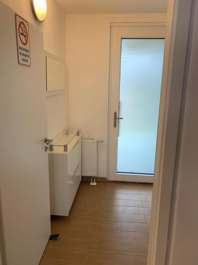 Wunderschoenes 140 Qm Reihenhaus Im Zeisigring 6, 卡尔滕基尔兴 外观 照片