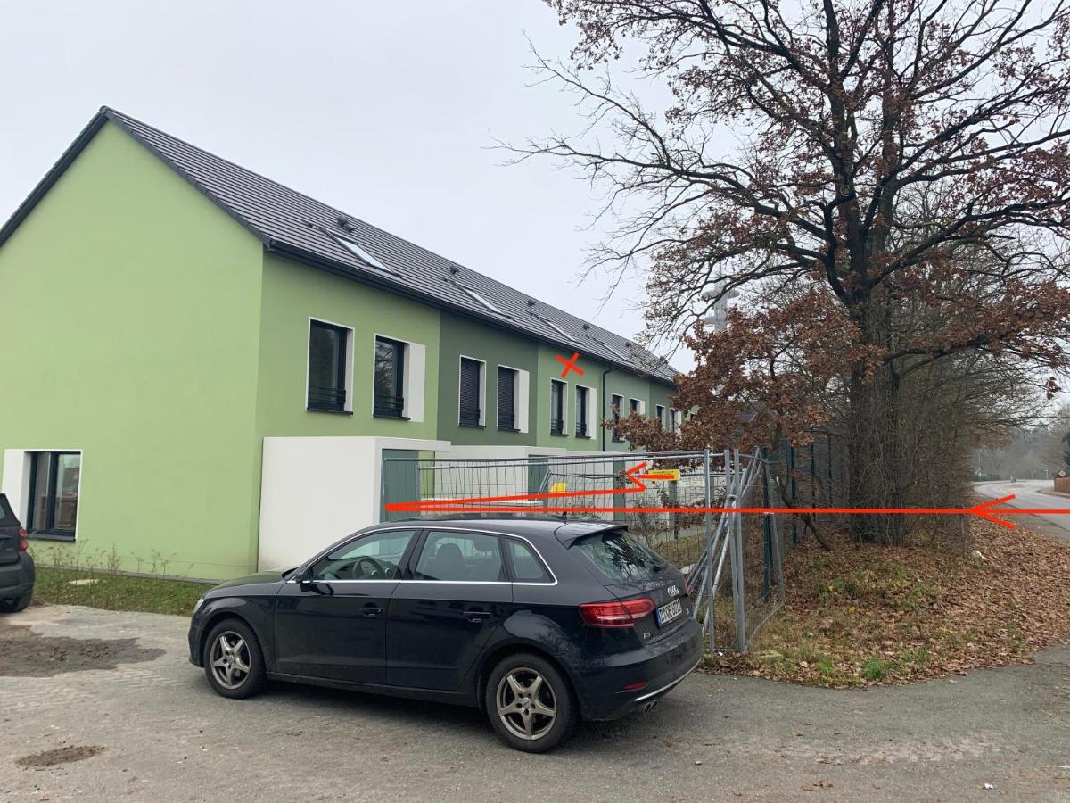Wunderschoenes 140 Qm Reihenhaus Im Zeisigring 6, 卡尔滕基尔兴 外观 照片